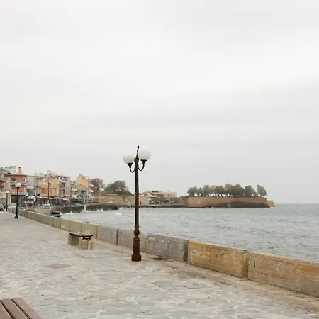 Captain Nick Apartman Hriszí Aktí Haniá