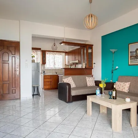 Captain Nick Hriszí Aktí Haniá