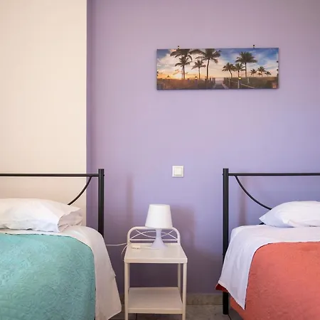 Captain Nick Hriszí Aktí Haniá